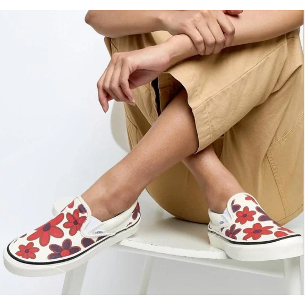 Vans Classic Slip Ultra Cush Retro Floral Limited Edition Size 6.5 Women